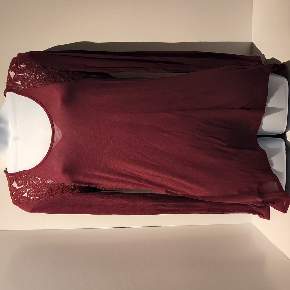Jolt Women's Junior Pullover Tunic Long Sleeve Large Maroon Sheer Lace Panels